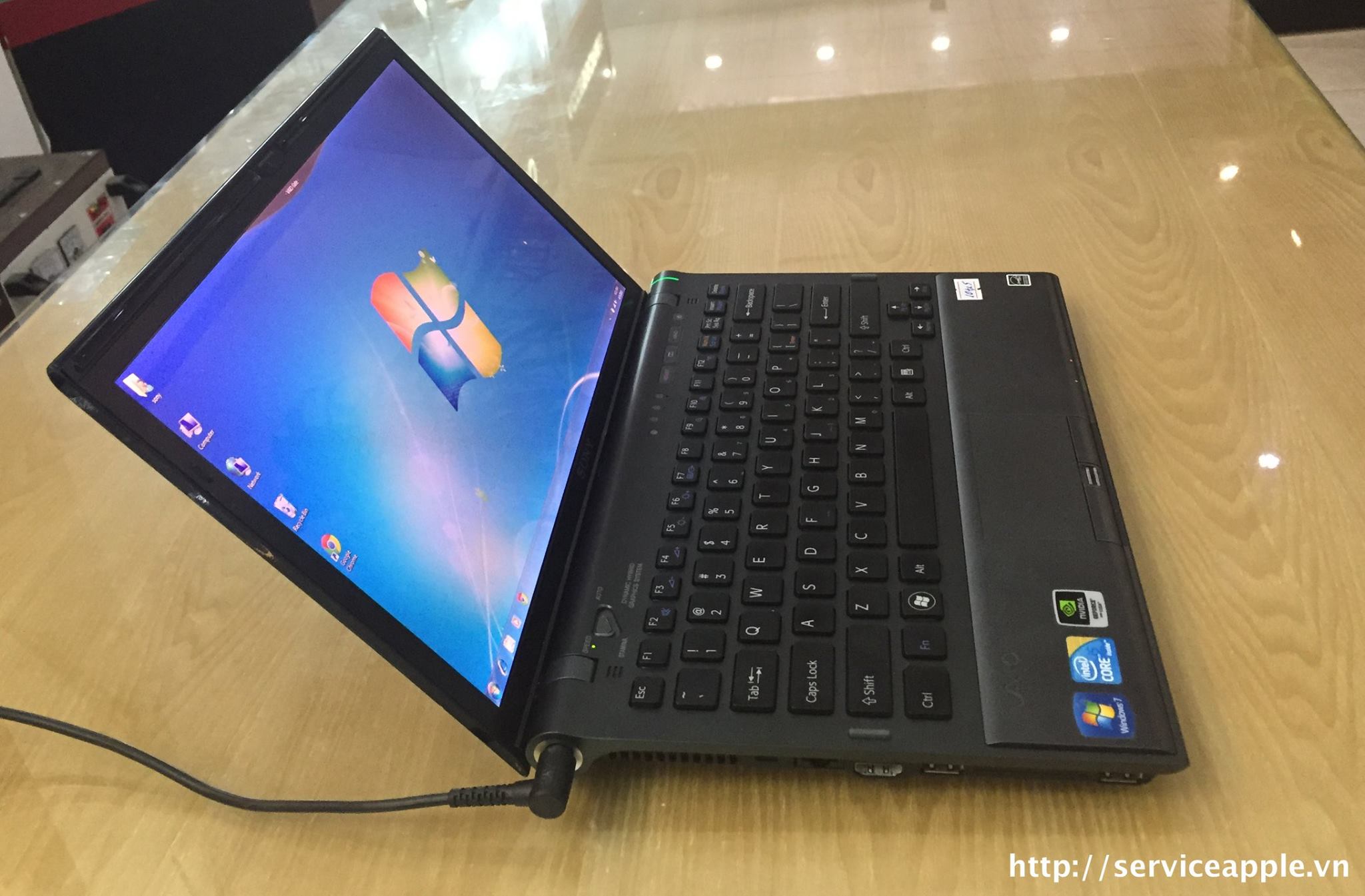 Laptop Sony Vaio VPC-Z133GX.jpg